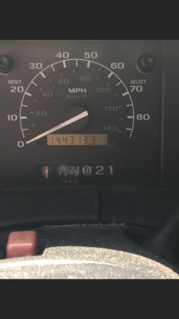 1992 White Ford F-150