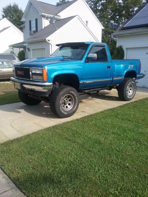 1992 Blue GMC Sierra 1500 Standard Cab Pickup