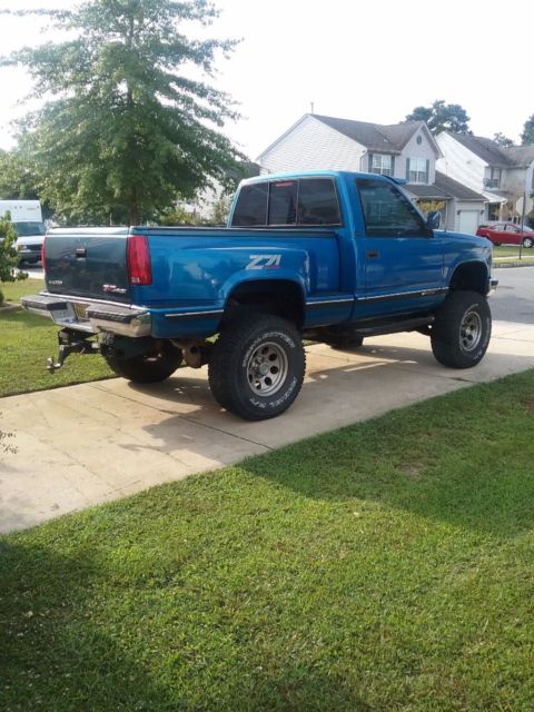 1992 Blue GMC Sierra 1500 Standard Cab Pickup