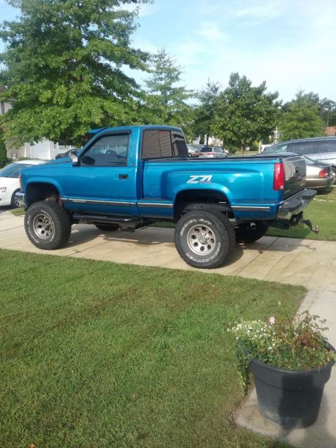 1992 Blue GMC Sierra 1500 Standard Cab Pickup