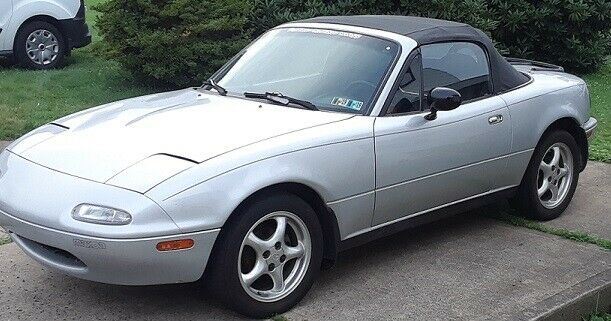 1992 Silver Mazda MX-5 Miata Convertible