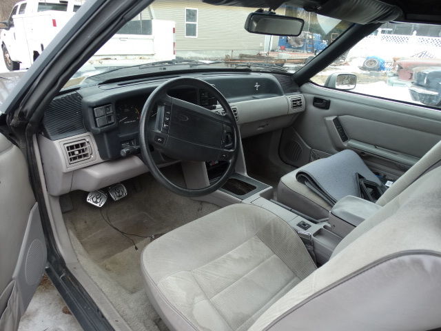 1992 Gray Ford Mustang