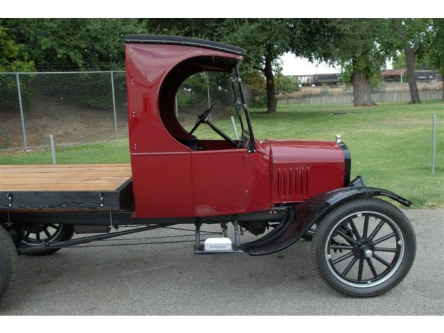 1924 Red/Black Ford Model T Standard Cab Pickup