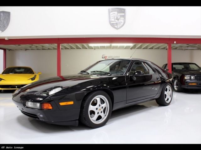 1993 Black Porsche 928 Hatchback