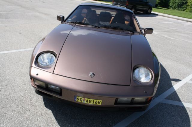 1979 Gold Porsche 928 Coupe