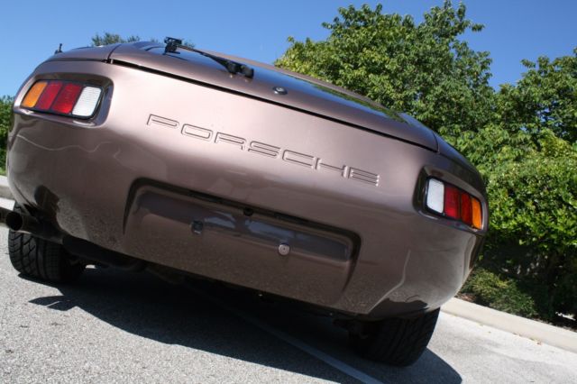 1979 Gold Porsche 928 Coupe