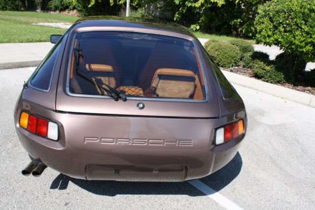 1979 Gold Porsche 928 Coupe