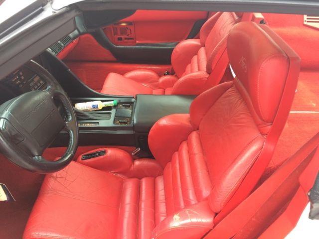 1993 White Chevrolet Corvette Coupe