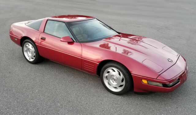 1993 Red Chevrolet Corvette Coupe
