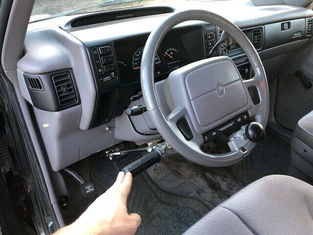 1993 Green Dodge Caravan Standard Passenger Van