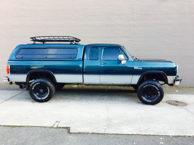 1993 Green Dodge Ram 2500 Extended Cab Pickup