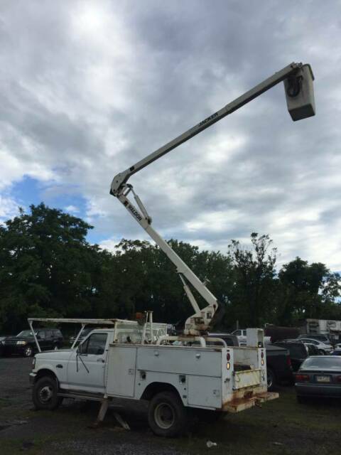 1993 White Ford Other Pickups