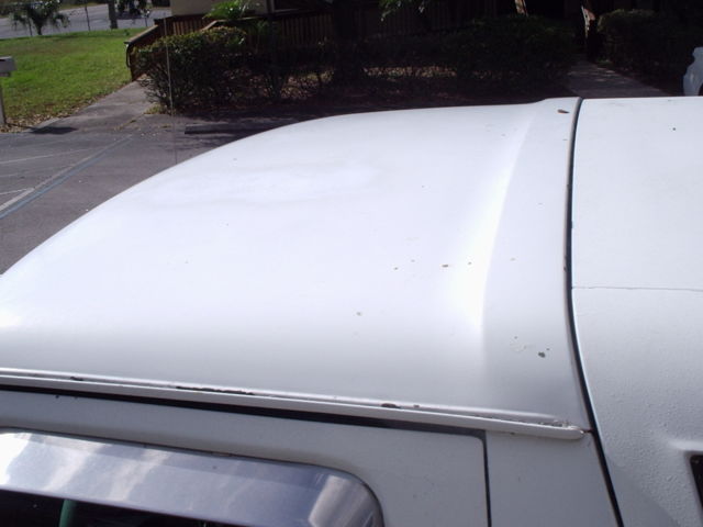 1993 White Ford Bronco SUV
