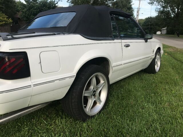 1993 White Ford Mustang Convertible