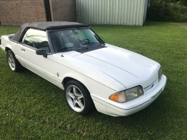 1993 White Ford Mustang Convertible
