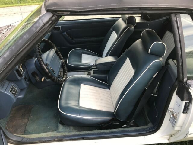 1993 White Ford Mustang Convertible