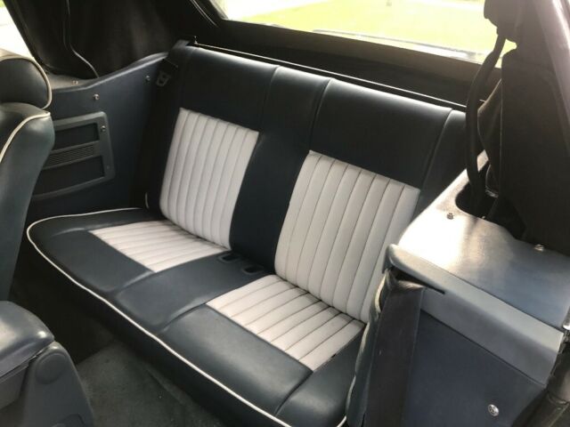 1993 White Ford Mustang Convertible