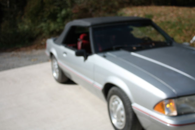 1993 silver Ford Mustang Convertible