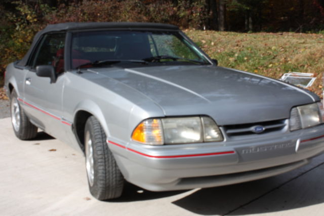 1993 silver Ford Mustang Convertible