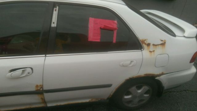 1993 White Honda Civic Sedan