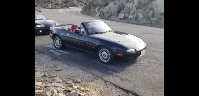 1993 Black Mazda MX-5 Miata Convertible