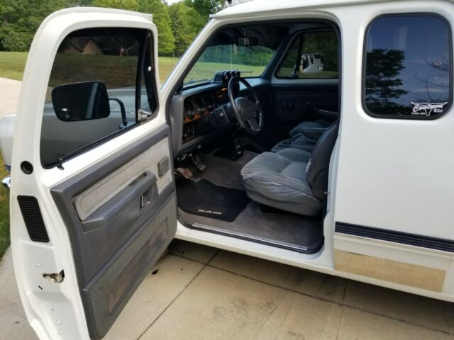 1993 White Dodge Other Pickups Extended Cab Pickup