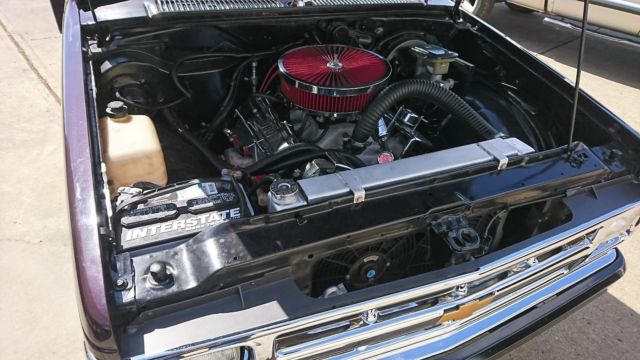 1993 Burgundy Chevrolet S-10 Cab & Chassis
