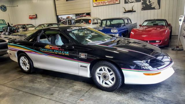 1993 White Chevrolet Camaro Hatchback