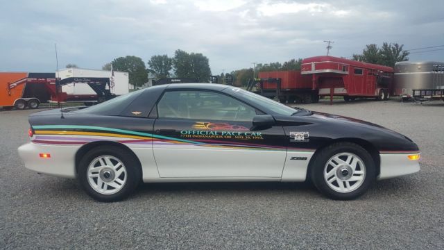 1993 White Chevrolet Camaro Hatchback