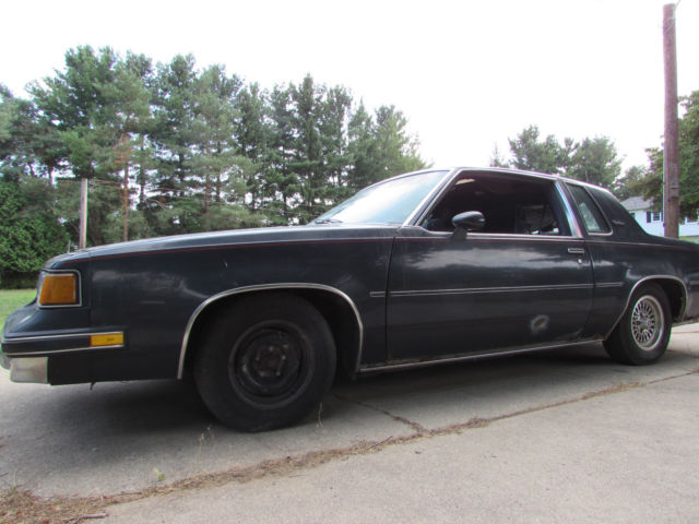 1987 Blue Oldsmobile Cutlass Coupe