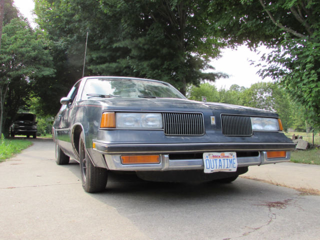 1987 Blue Oldsmobile Cutlass Coupe