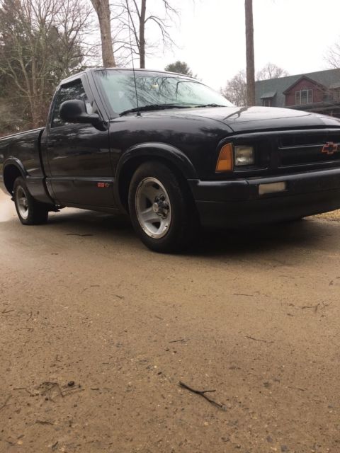 1994 Black Chevrolet S-10 Standard Cab Pickup