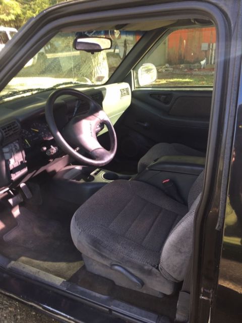 1994 Black Chevrolet S-10 Standard Cab Pickup