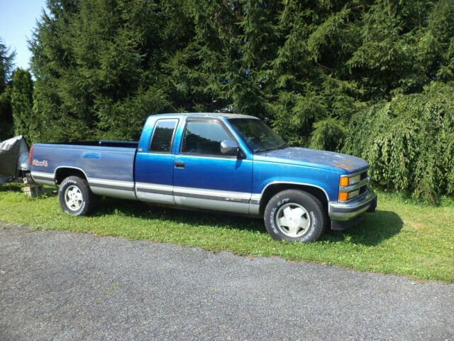 1994 Blue Chevrolet C/K Pickup 1500 Extended Cab Pickup