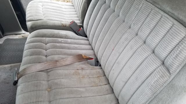 1994 Blue Chevrolet Suburban SUV