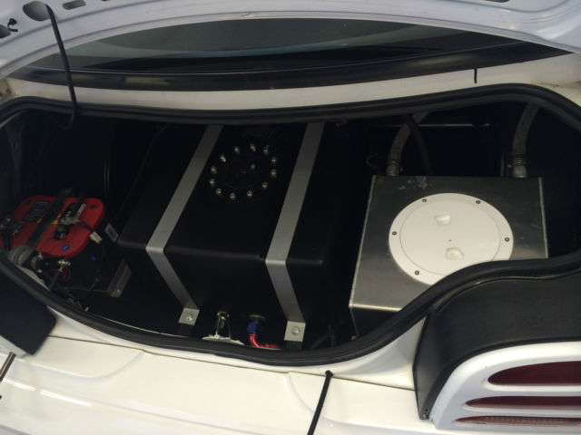 1994 White and Charcoal Ford Mustang Coupe