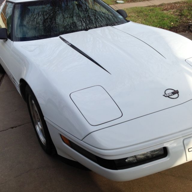 1994 White Chevrolet Corvette Coupe