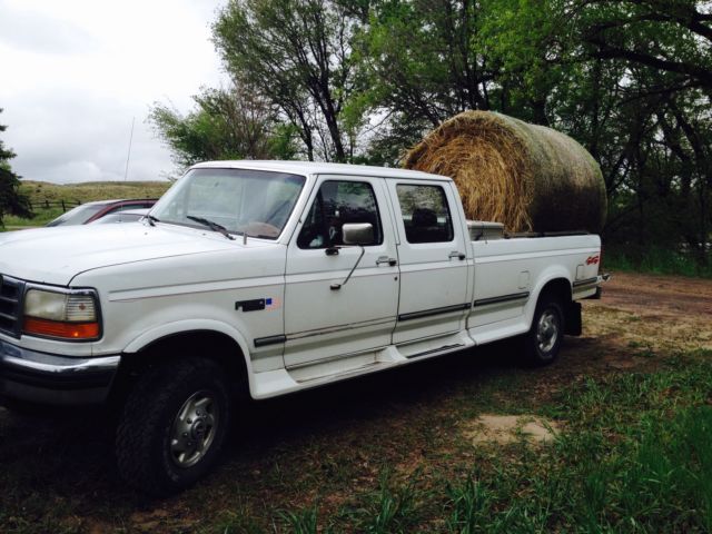 1994 White Ford F-350
