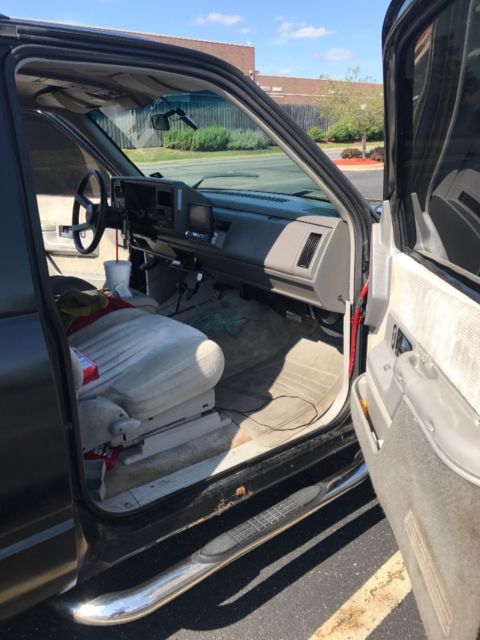 1994 Black GMC Yukon SUV