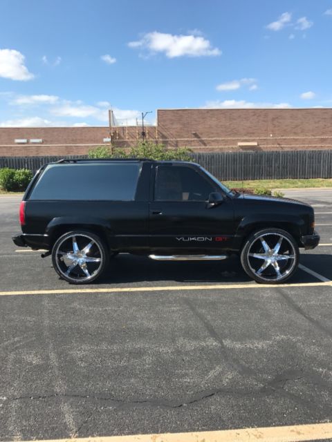 1994 Black GMC Yukon SUV