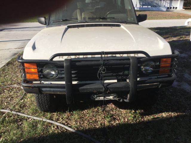 1994 White Land Rover Range Rover SUV