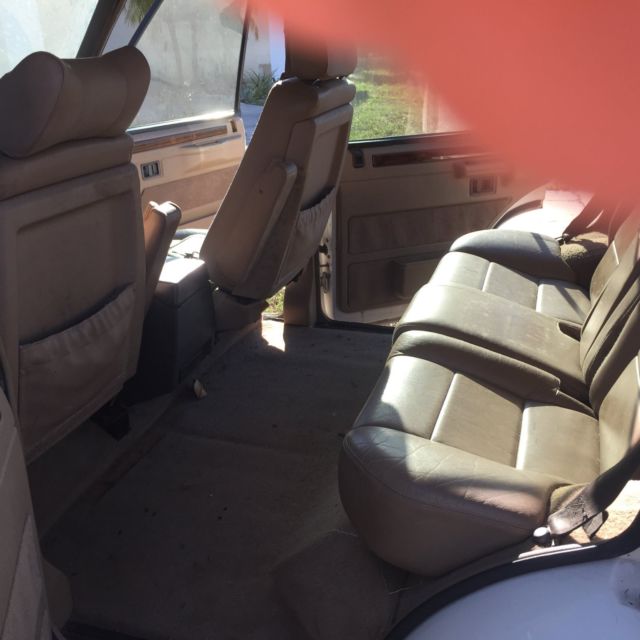 1994 White Land Rover Range Rover SUV