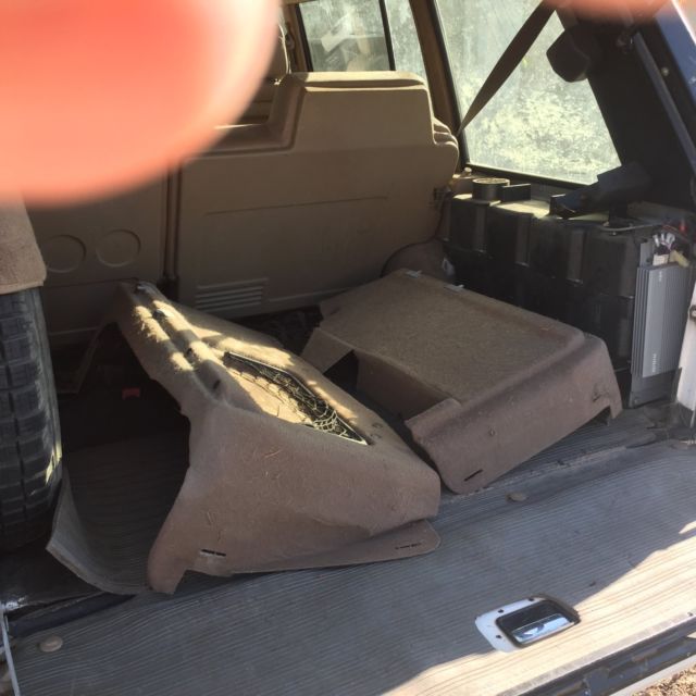 1994 White Land Rover Range Rover SUV