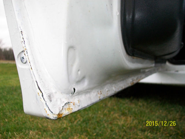 1994 White Chevrolet Cavalier Coupe