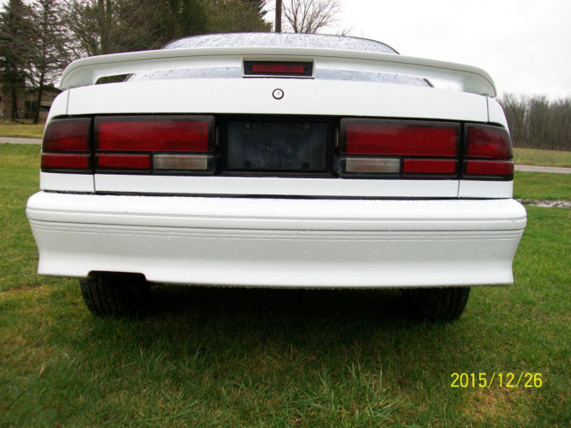 1994 White Chevrolet Cavalier Coupe