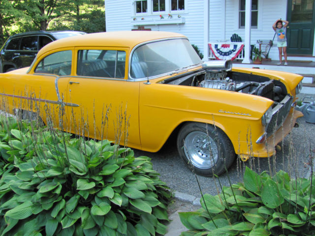 1955 Yellow Chevrolet Bel Air/150/210 Sedan