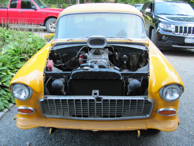 1955 Yellow Chevrolet Bel Air/150/210 Sedan