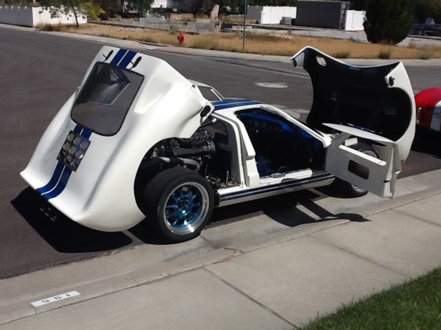 1966 White Ford GT 40 Replicia
