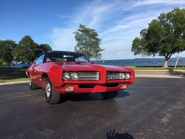 1969 Pontiac GTO coupe