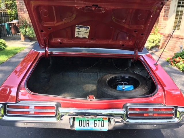 1969 Pontiac GTO coupe